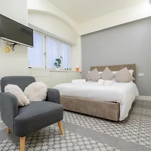 Apartamento Centro Storico Vetra M4-studio 10min Walk Duomo, Milán
